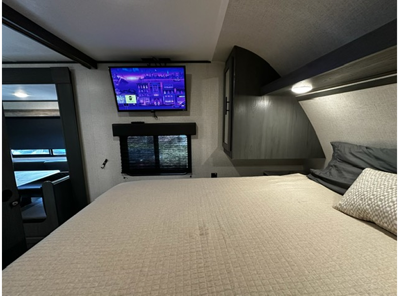 New 2023 Dutchmen RV Aspen Trail 3210BHDS Travel Trailer - Image 9